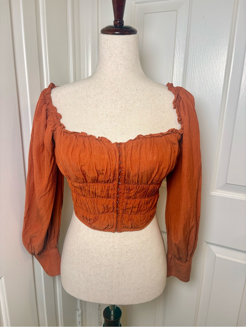 ASTR Burnt Orange Smocked Corset Blouse Puff Sleeve Cropped Top Milkmaid Small